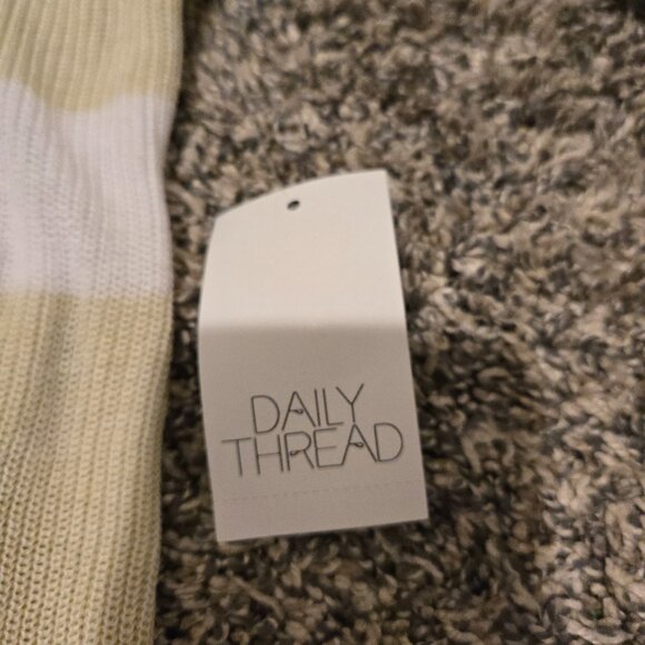 NWT Daily Thread Open Cardigan Sweater Tan White Striped M - Picture 2 of 6
